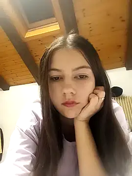ella grays online show from 12.03.24