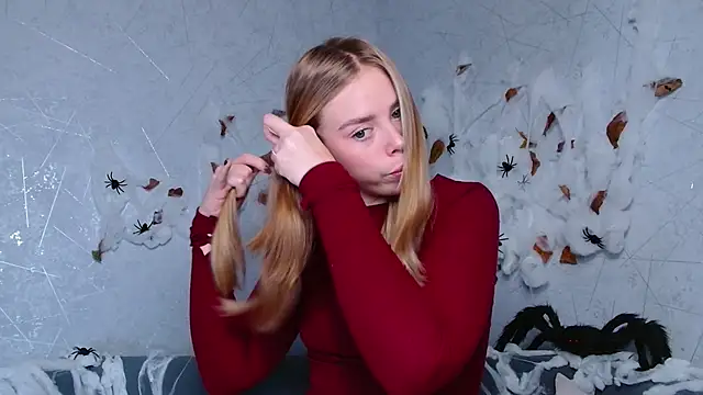 sofiaa here online show from 10.30.25