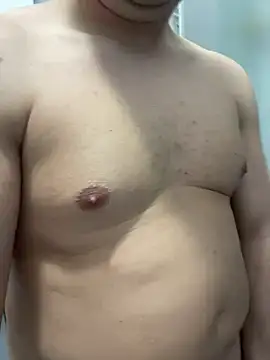 Snapshot of Tratto_bianco002 chatting on 12.30.24 Tratto bianco002 online show from 12.30.24