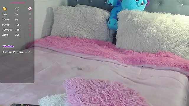 Snapshot of Miah_hilton2 chatting on 10.20.25 Miah hilton2 online show from 10.20.25