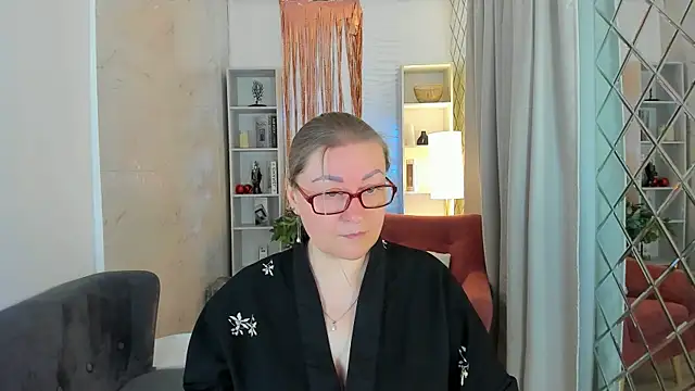 AlexandraKind online show from 01.11.26