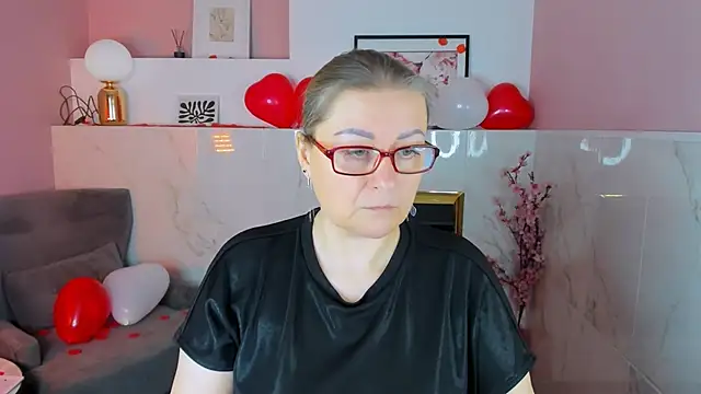 AlexandraKind online show from 02.12.26