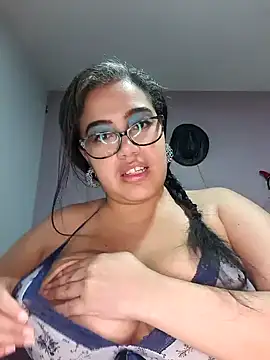 Snapshot of Katrina_The_Kitty chatting on 02.04.25 Katrina The Kitty online show from 02.04.25