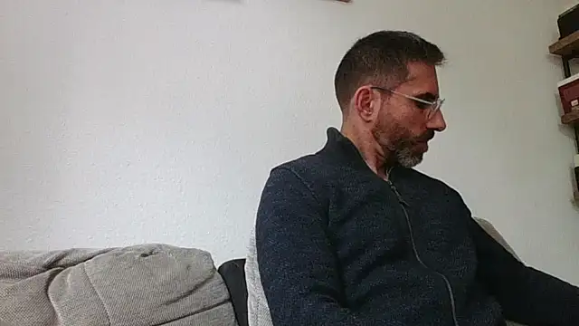 alcatraz009 online show from 10.14.25