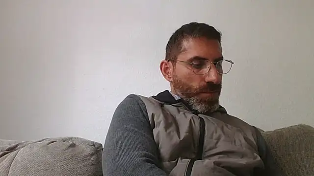 alcatraz009 online show from 10.21.25