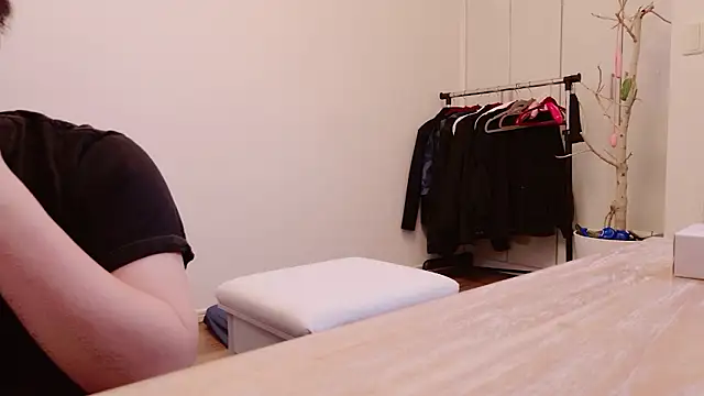 Snapshot of undo-busoku69 chatting on 02.01.26 undo-busoku69 online show from 02.01.26