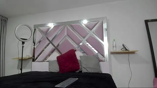 Violeett online show from 12.06.24