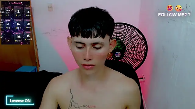 Snapshot of tanjiro_cute chatting on 11.04.25 tanjiro cute online show from 11.04.25