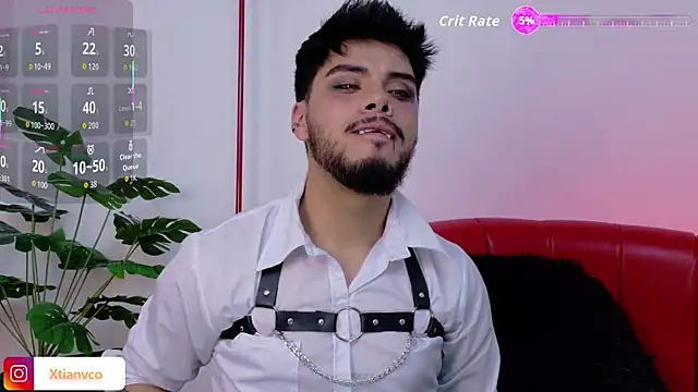 Snapshot of Tommidubois chatting on 10.26.25 Tommidubois online show from 10.26.25