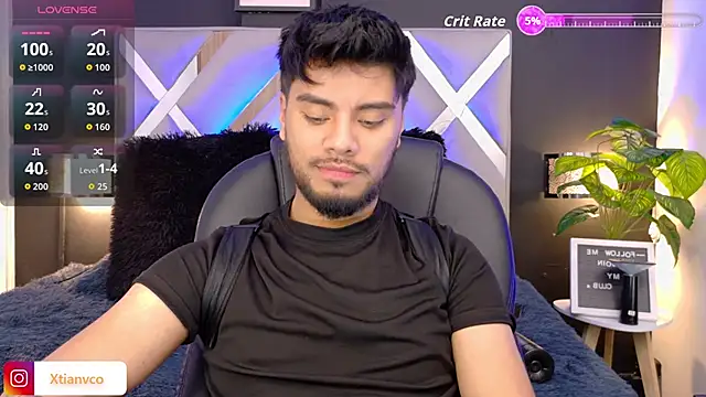 Snapshot of Tommidubois chatting on 11.09.25 Tommidubois online show from 11.09.25