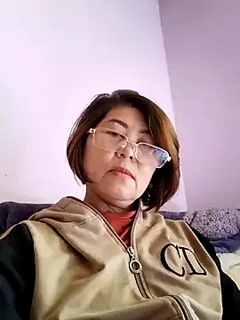 Snapshot of Baby-tits2024 chatting on 12.21.24 Baby-tits2024 online show from 12.21.24