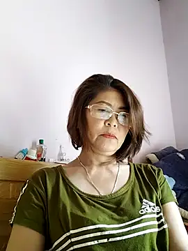 Snapshot of Baby-tits2024 chatting on 02.21.25 Baby-tits2024 online show from 02.21.25