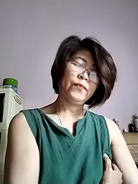 Snapshot of Baby-tits2024 chatting on 09.25.25 Baby-tits2024 online show from 09.25.25