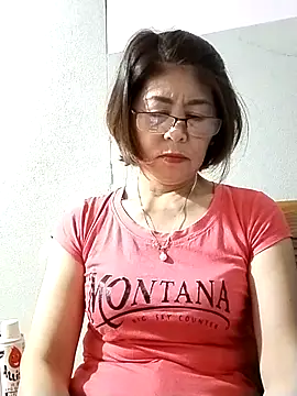 Snapshot of Baby-tits2024 chatting on 10.28.25 Baby-tits2024 online show from 10.28.25