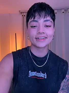 Snapshot of Chriss_gomez2 chatting on 06.11.26 Chriss gomez2 online show from 06.11.26