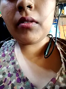 Snapshot of Love-Veronica chatting on 02.08.26 Love-Veronica online show from 02.08.26