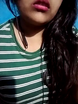 Love-Veronica online show from 04.20.26