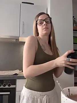 Snapshot of TerrasWildlife chatting on 02.26.25 TerrasWildlife online show from 02.26.25