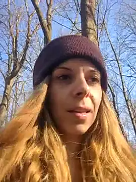 Snapshot of TerrasWildlife chatting on 03.06.25 TerrasWildlife online show from 03.06.25