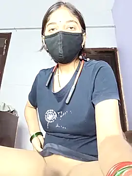 Snapshot of Amzing-Couple chatting on 09.24.25 Amzing-Couple online show from 09.24.25