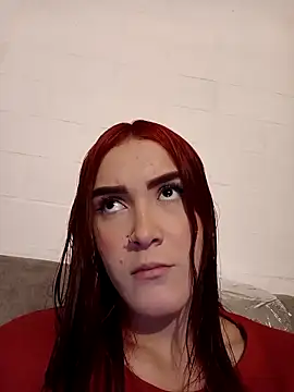 Snapshot of laura_arias018 chatting on 10.17.25 laura arias018 online show from 10.17.25