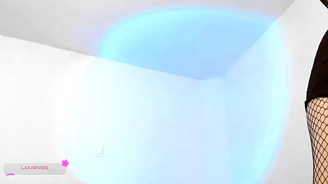 DollCam   online show from 02.04.25