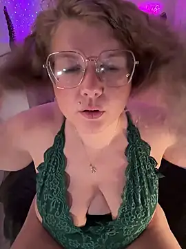 CurvyAnonymousGirl89 online show from 02.11.26