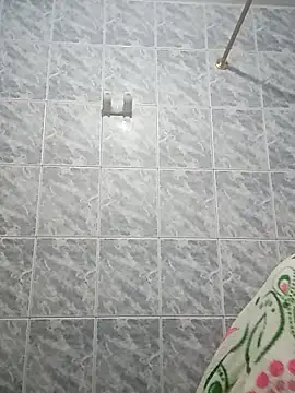 Naomy veracruz  online show from 12.16.25