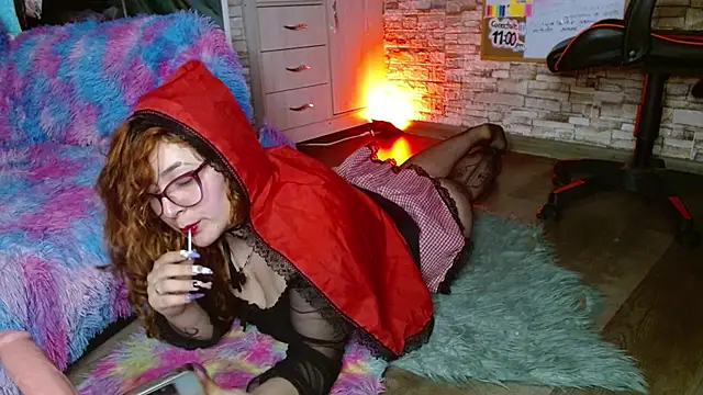 Snapshot of Meg4n_420 chatting on 10.16.25 Meg4n 420 online show from 10.16.25