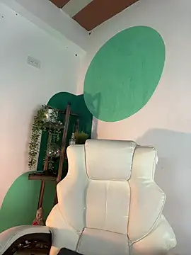 Snapshot of LollaByer chatting on 02.27.26 LollaByer online show from 02.27.26