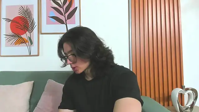 Snapshot of AngelBennet_ chatting on 01.18.25 AngelBennet online show from 01.18.25