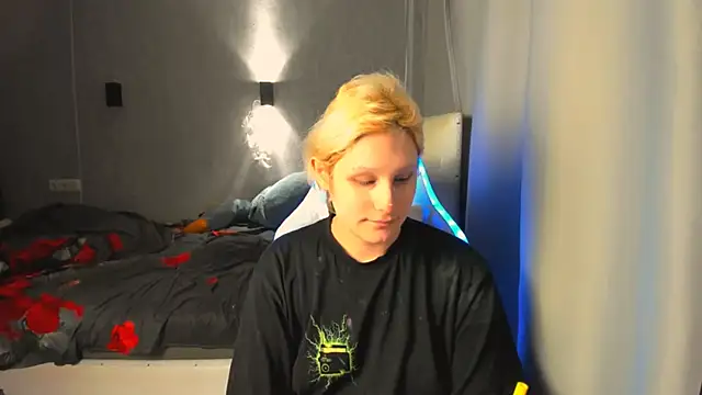 Kleo Godde online show from 10.22.25