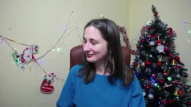 Snapshot of MichelLeee chatting on 12.30.24 MichelLeee online show from 12.30.24