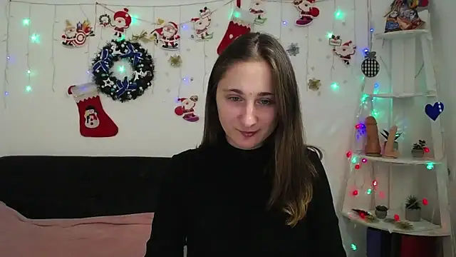 Snapshot of MichelLeee chatting on 01.03.25 MichelLeee online show from 01.03.25