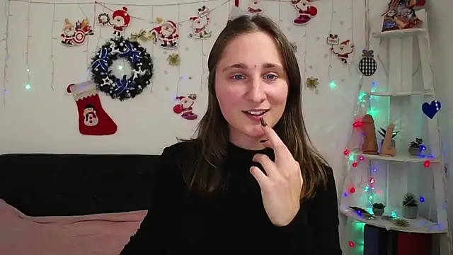 Snapshot of MichelLeee chatting on 01.03.25 MichelLeee online show from 01.03.25
