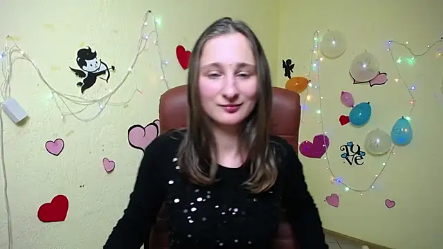 Snapshot of MichelLeee chatting on 01.22.25 MichelLeee online show from 01.22.25