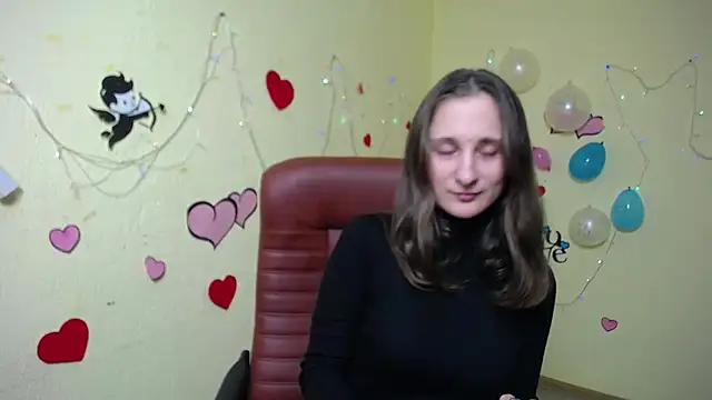 Snapshot of MichelLeee chatting on 01.25.25 MichelLeee online show from 01.25.25
