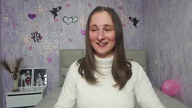 Snapshot of MichelLeee chatting on 02.07.25 MichelLeee online show from 02.07.25