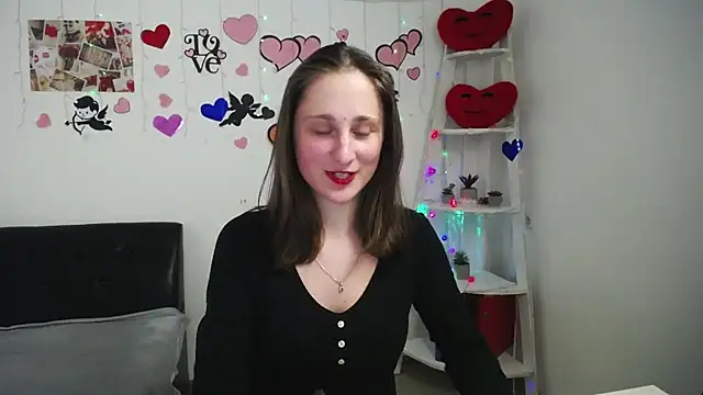 Snapshot of MichelLeee chatting on 02.27.25 MichelLeee online show from 02.27.25