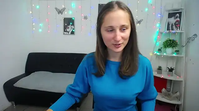 Snapshot of MichelLeee chatting on 10.02.25 MichelLeee online show from 10.02.25