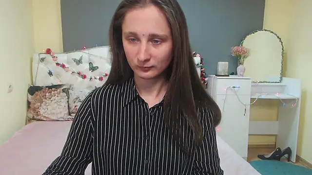 MichelLeee online show from 04.14.26