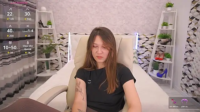 Snapshot of DreamyLinaa chatting on 06.15.26 DreamyLinaa online show from 06.15.26