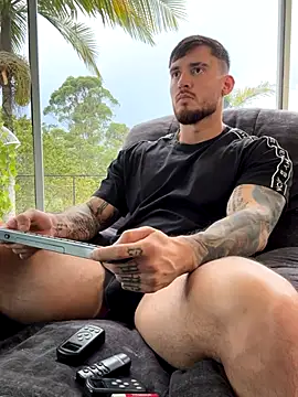 DimitriSullivan  online show from 10.24.25