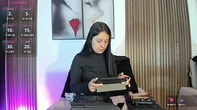 Ella Rousse online show from 10.14.25