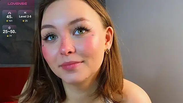 GwendolynFinch online show from 02.04.25