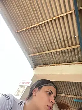 Leyna Kenet online show from 04.13.26