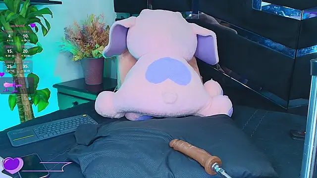 Kinky  Karo online show from 02.12.25