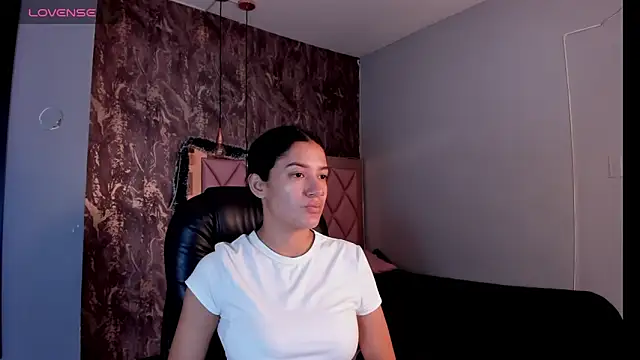 SKYLERWHIITEE online show from 12.16.24