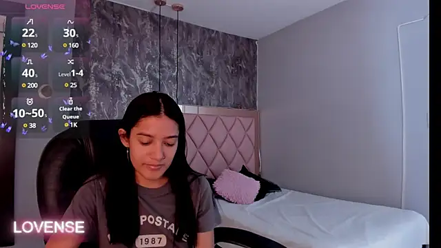 SKYLERWHIITEE online show from 01.31.25