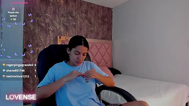 SKYLERWHIITEE online show from 02.20.25